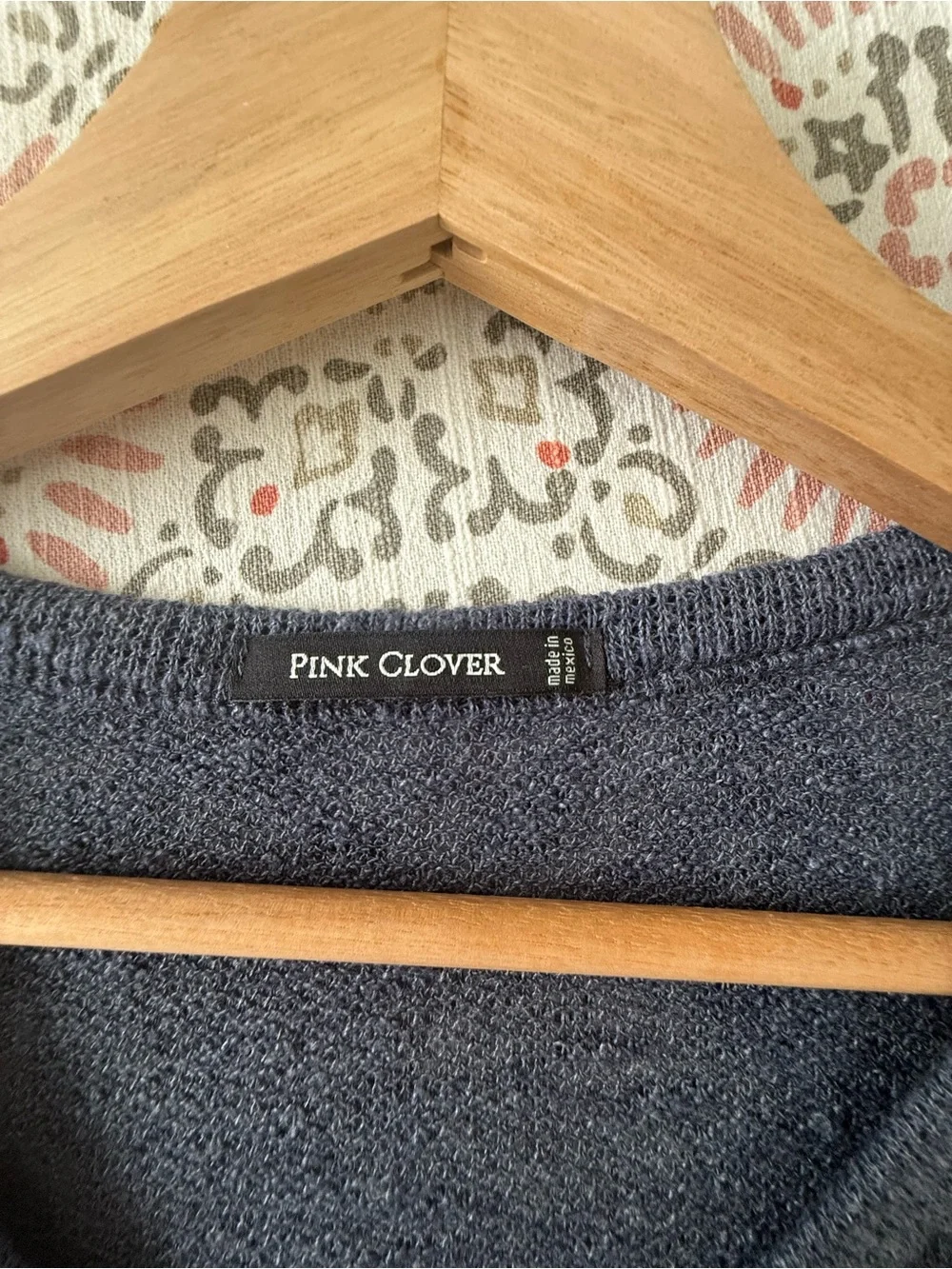 Pink Clover Charcoal V-Neck Short Sleeve Pocket Tee - Picture 3 of 3